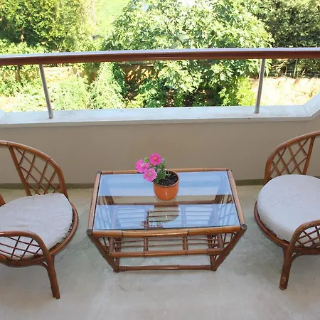 Rede Apartment *