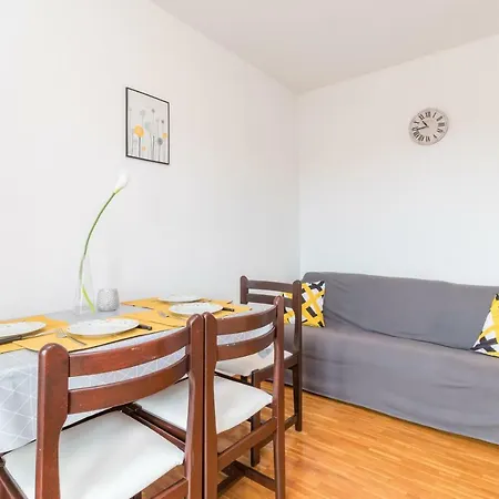 Rede Apartment *