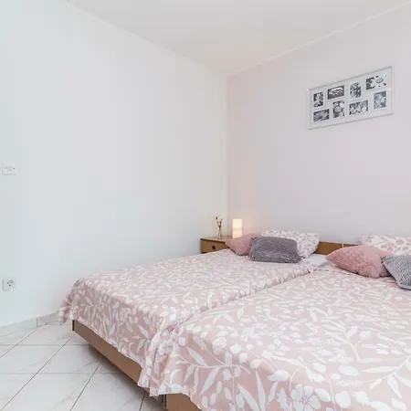Apartment Rede