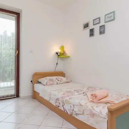 Apartament Rede *