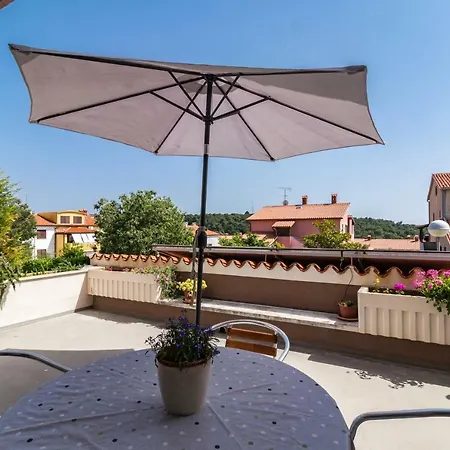 Rede Apartman Póla