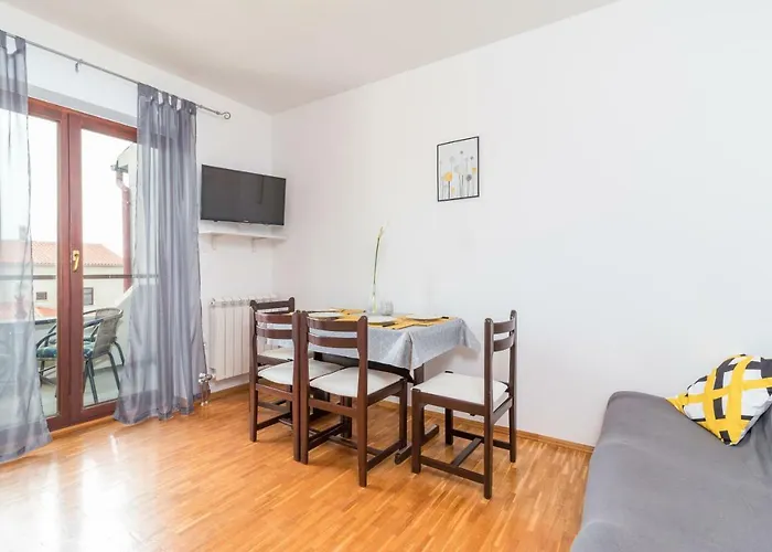 Rede Appartement Pula